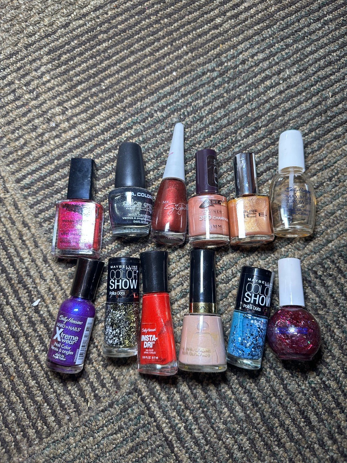 12 Vintage Nail Polishes Lot, discontinued nail polish bundle