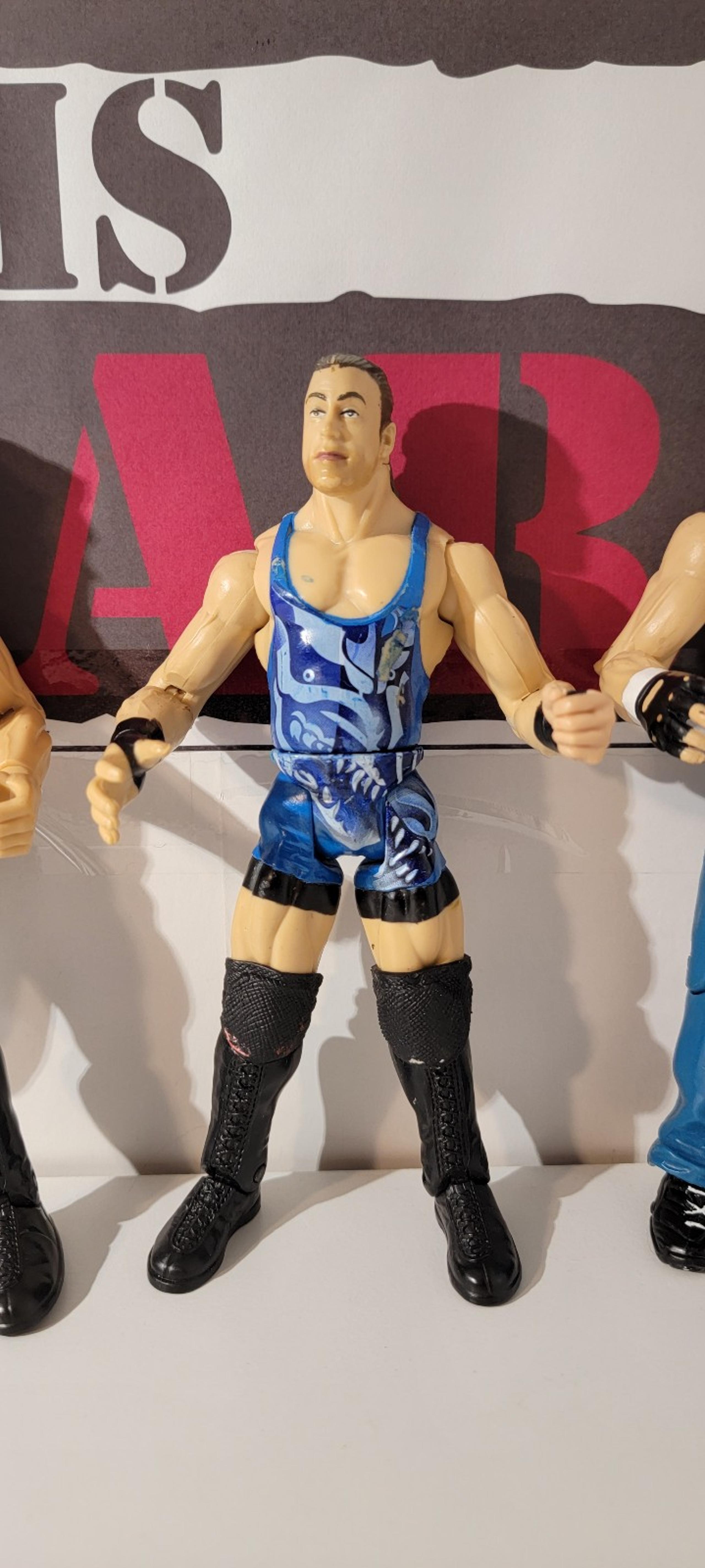 ROB VAN DAM WWF TITAN TRON SERIES FIGURE