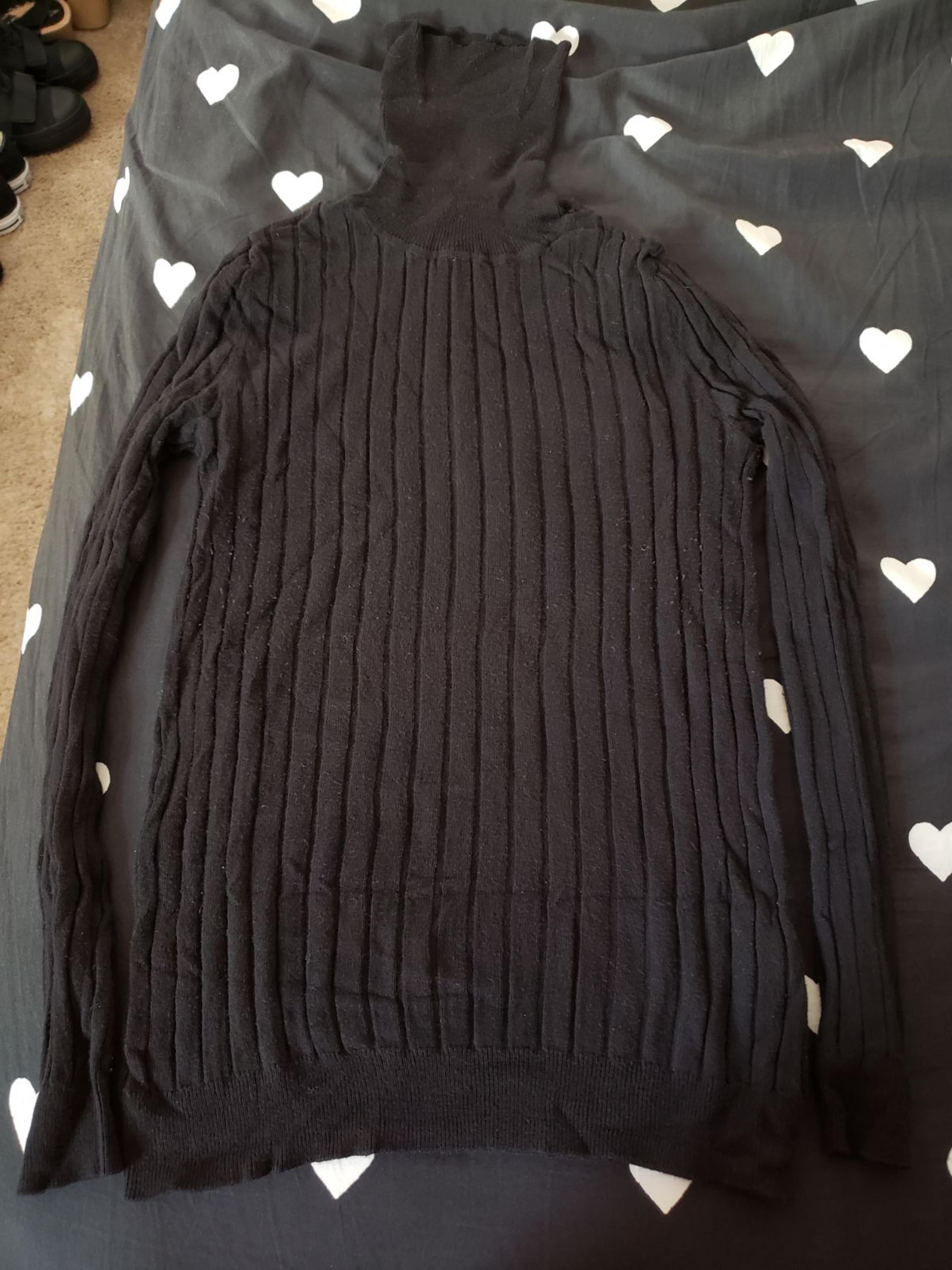 GAP turtleneck shirt size small