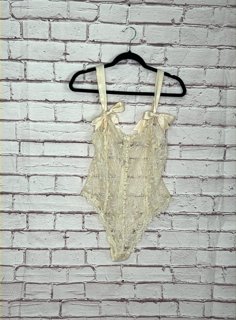 Vintage Victoria’s Secret Sheer Cream Lace & Satin Bodysuit with Bows. Missing o