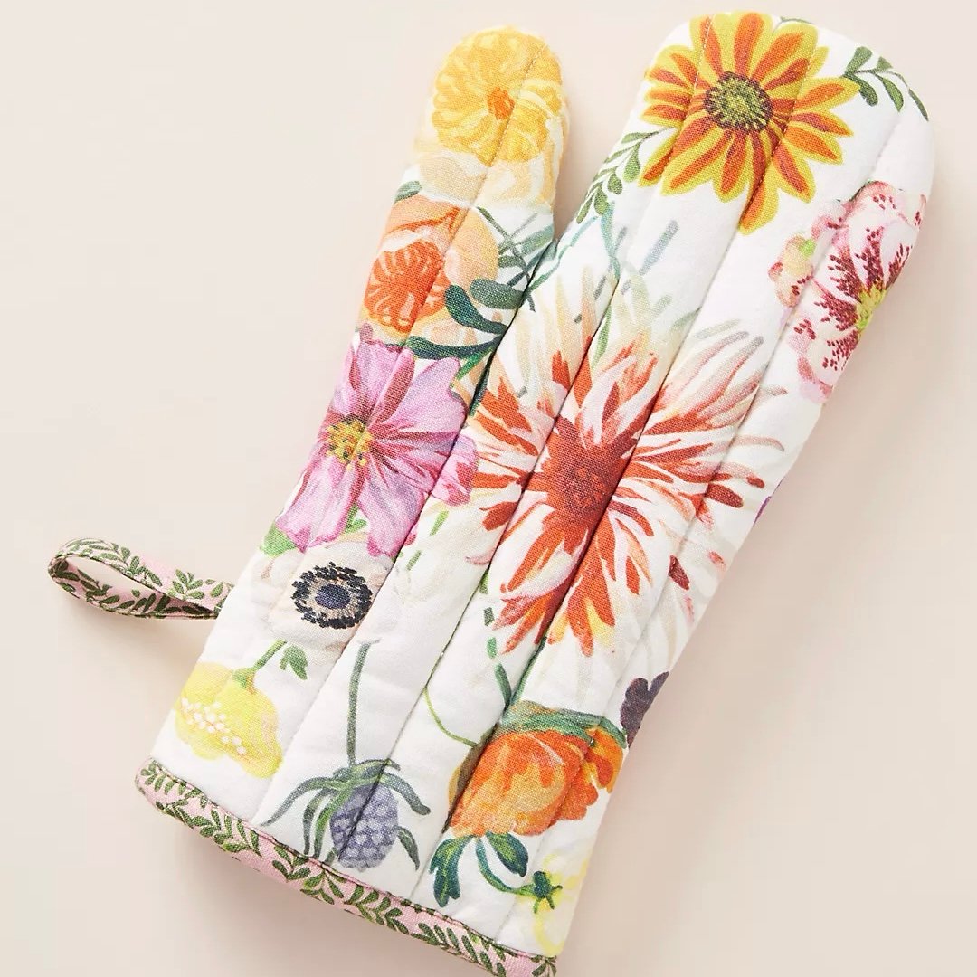 Anthropologie Nathalie Lete Helena Spring Floral Cotton Oven Mitt Set of 2 NWOT