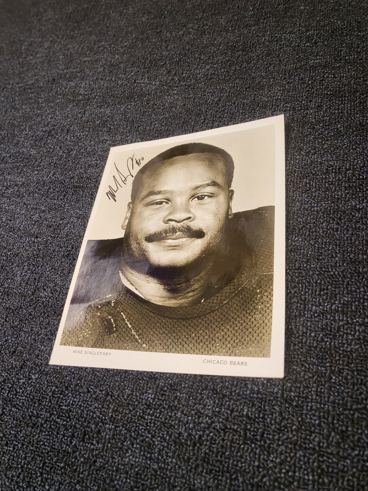 Vintage 10×8 Autographed Mike Singletary photo