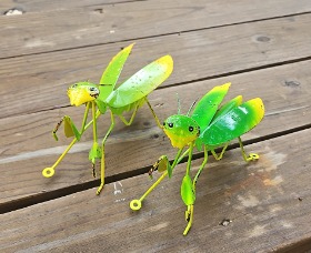 New Metal Mantis Garden Yard Art Decor,Praying Mantis Outdoor Wall Decor