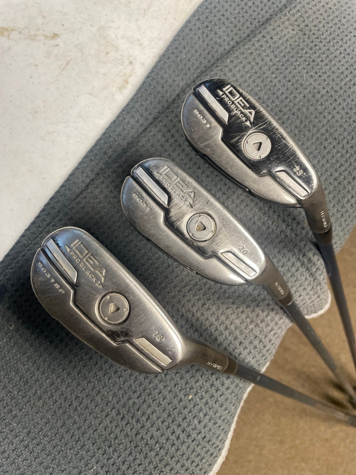DEAL! - Adams Golf hybrid set