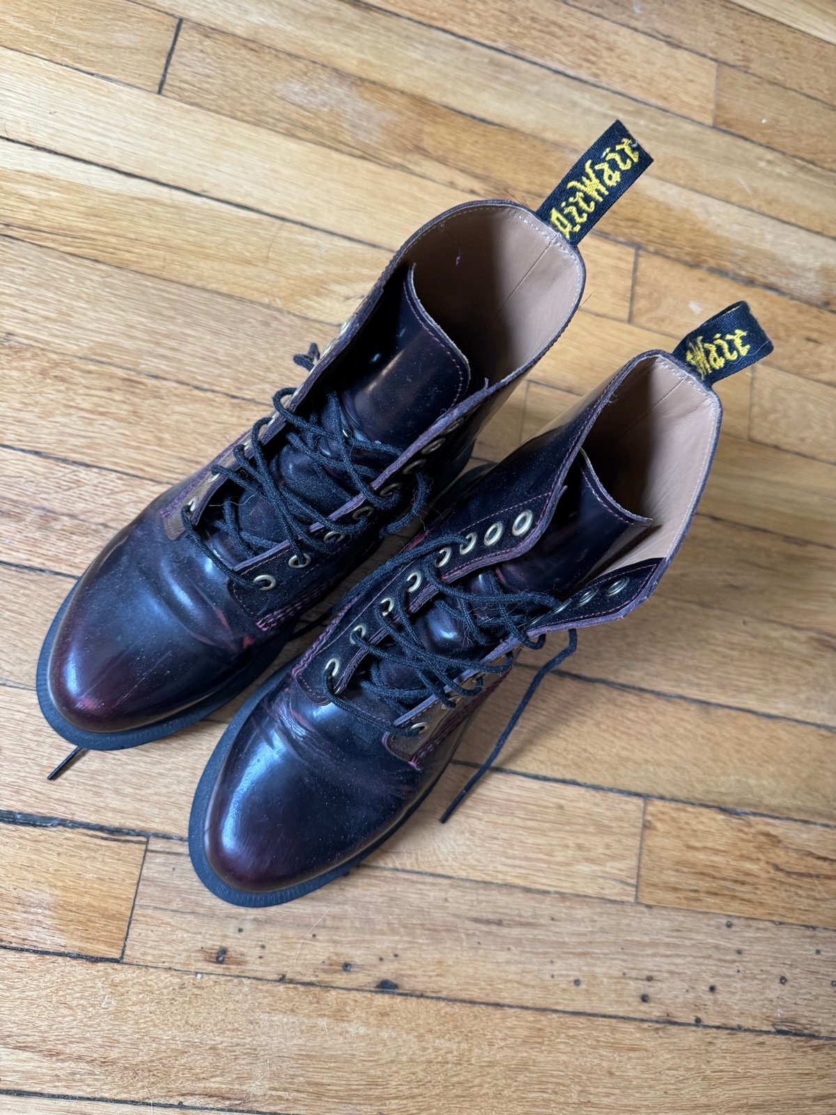 Doc Martens ARCADIA BLACK CHERRY RED BOOT