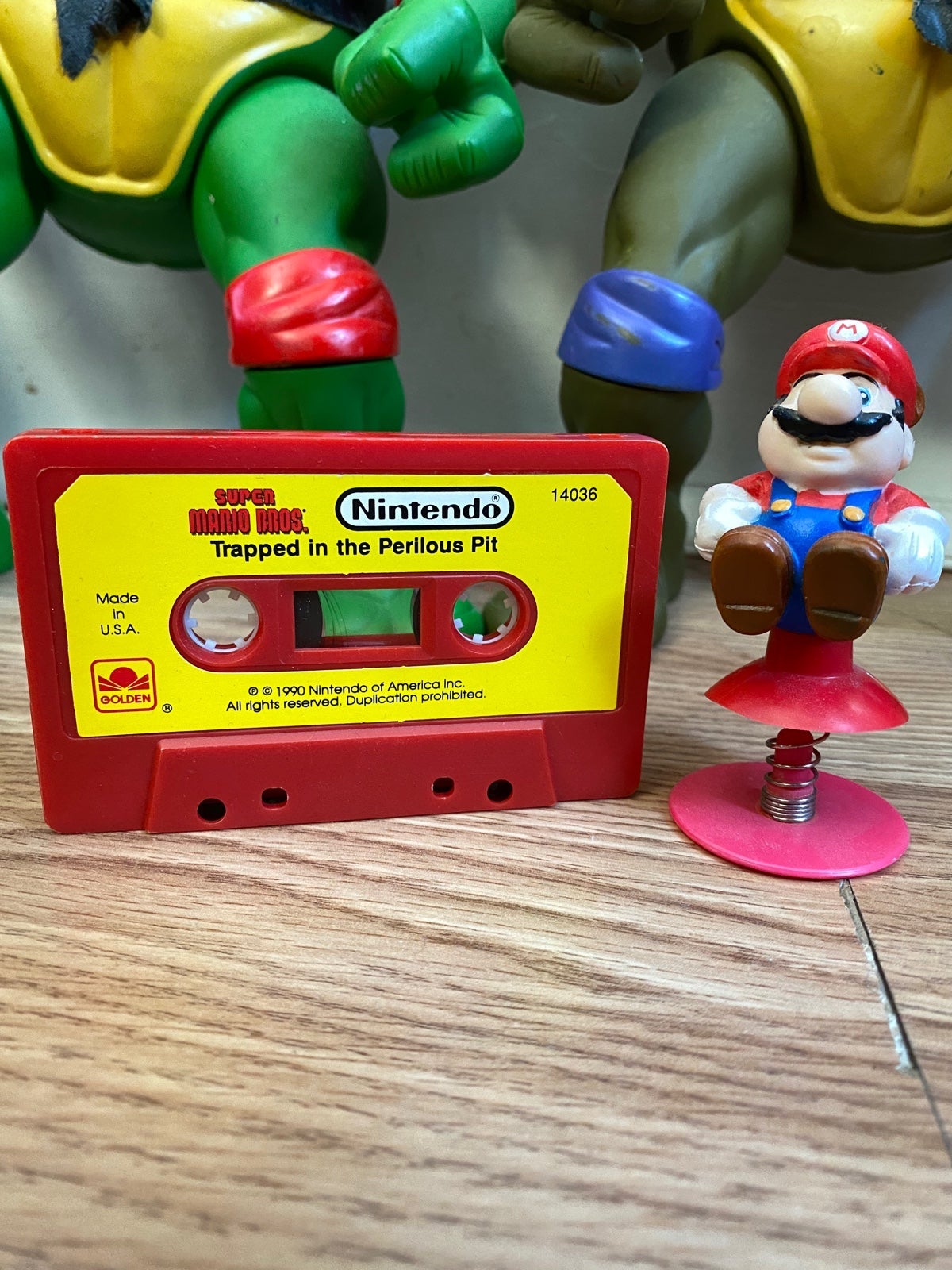 Rare Vintage 1990 Nintendo Super Mario Bros. Trapped in the Perilous Pit Tape