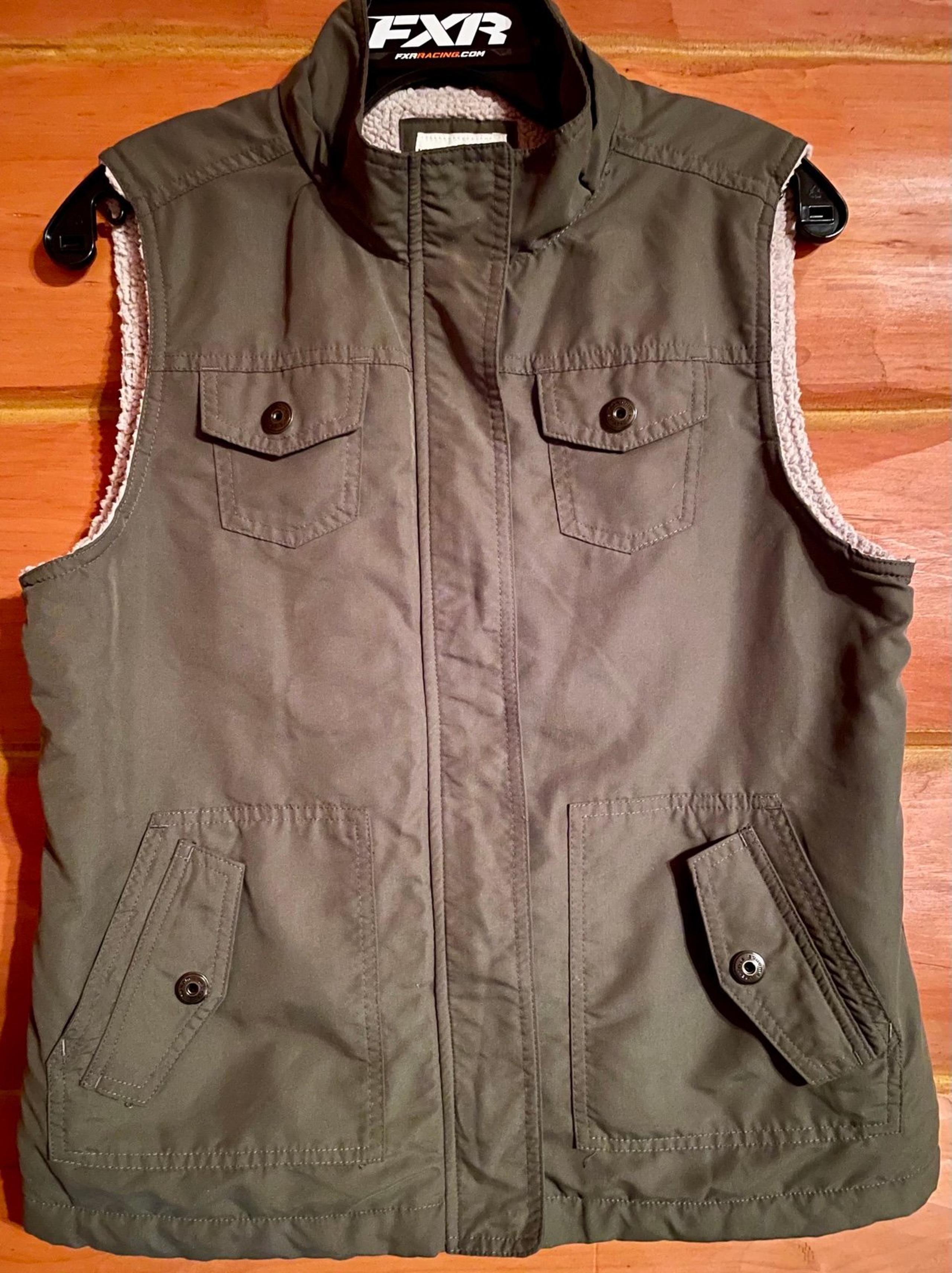 Sonoma Life + Style Women M Military Green Faux Fur Lined Utility Vest (No Hood)