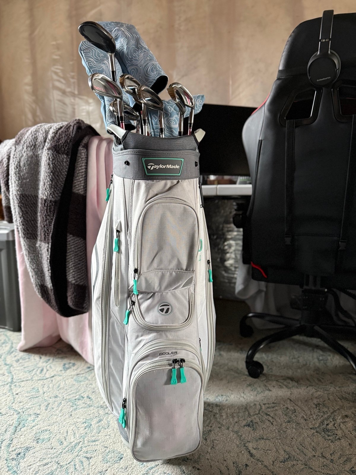 Taylormade women’s 2024 cart lite bag turquoise