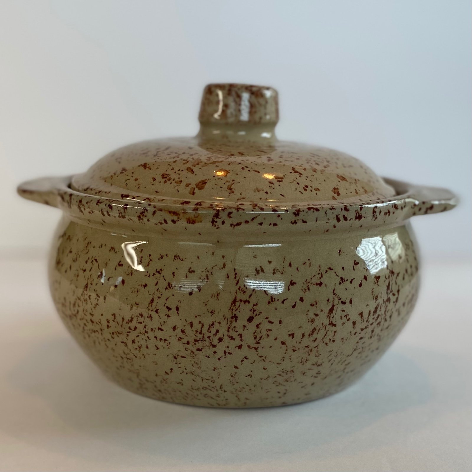 Vintage Western Stoneware Red Speckle Lidded Crock Bean Pot Casserole Monmouth
