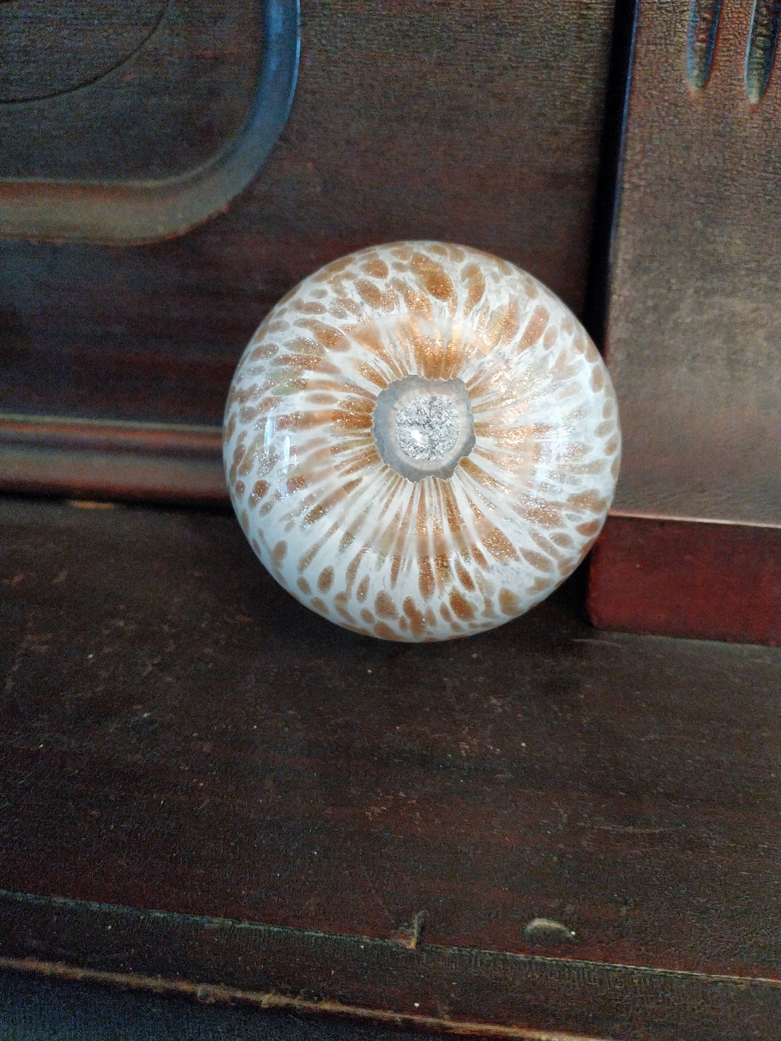 Glass egg - detail