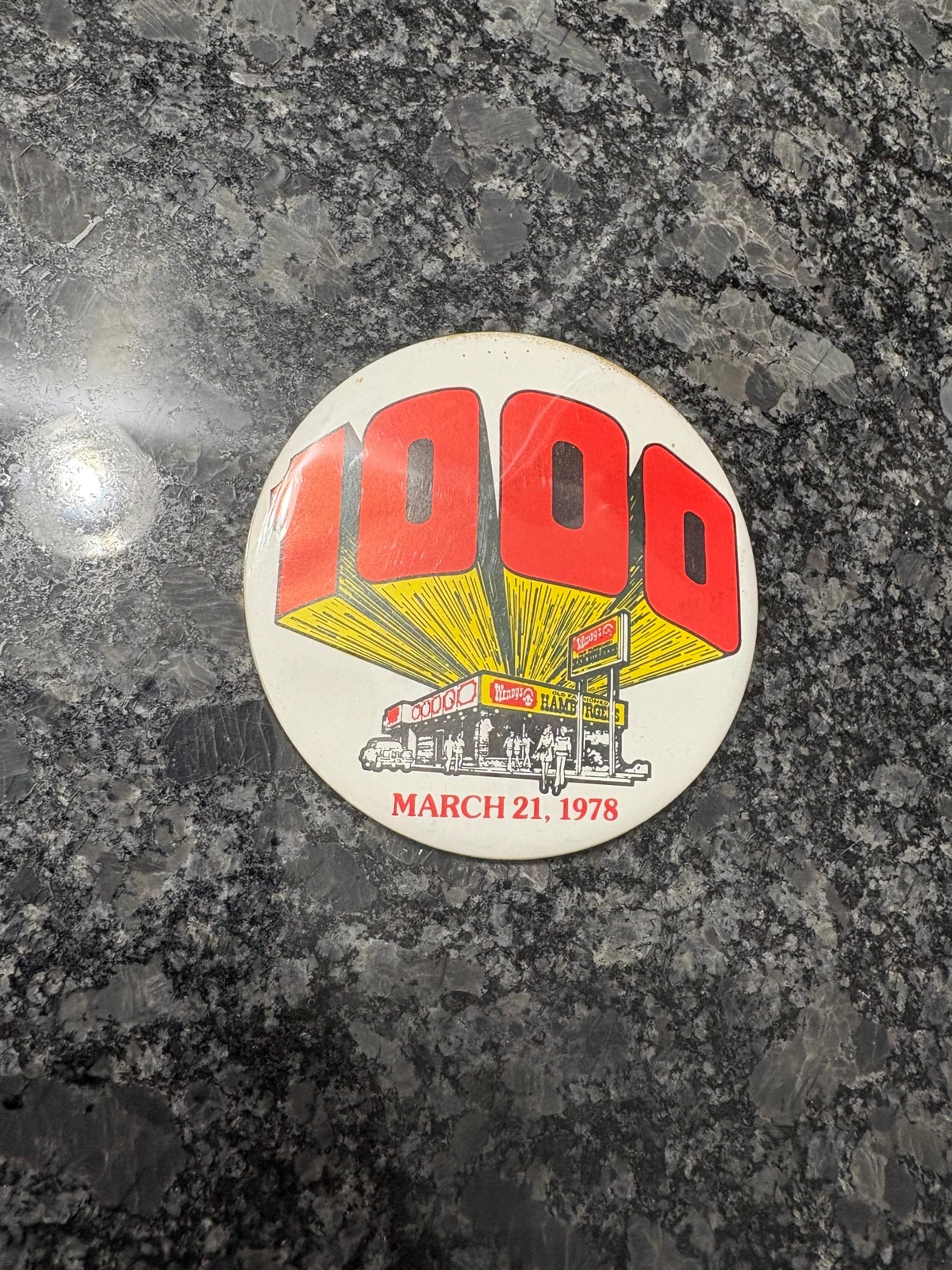 Vintage Wendys Commemorative 1000 Restaurant Pin Button 1978 Fast Food