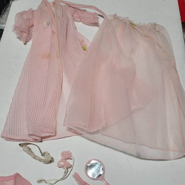 Vintage Barbie Nighty Negligee 965 Has Stains See Pictures For All Included Item