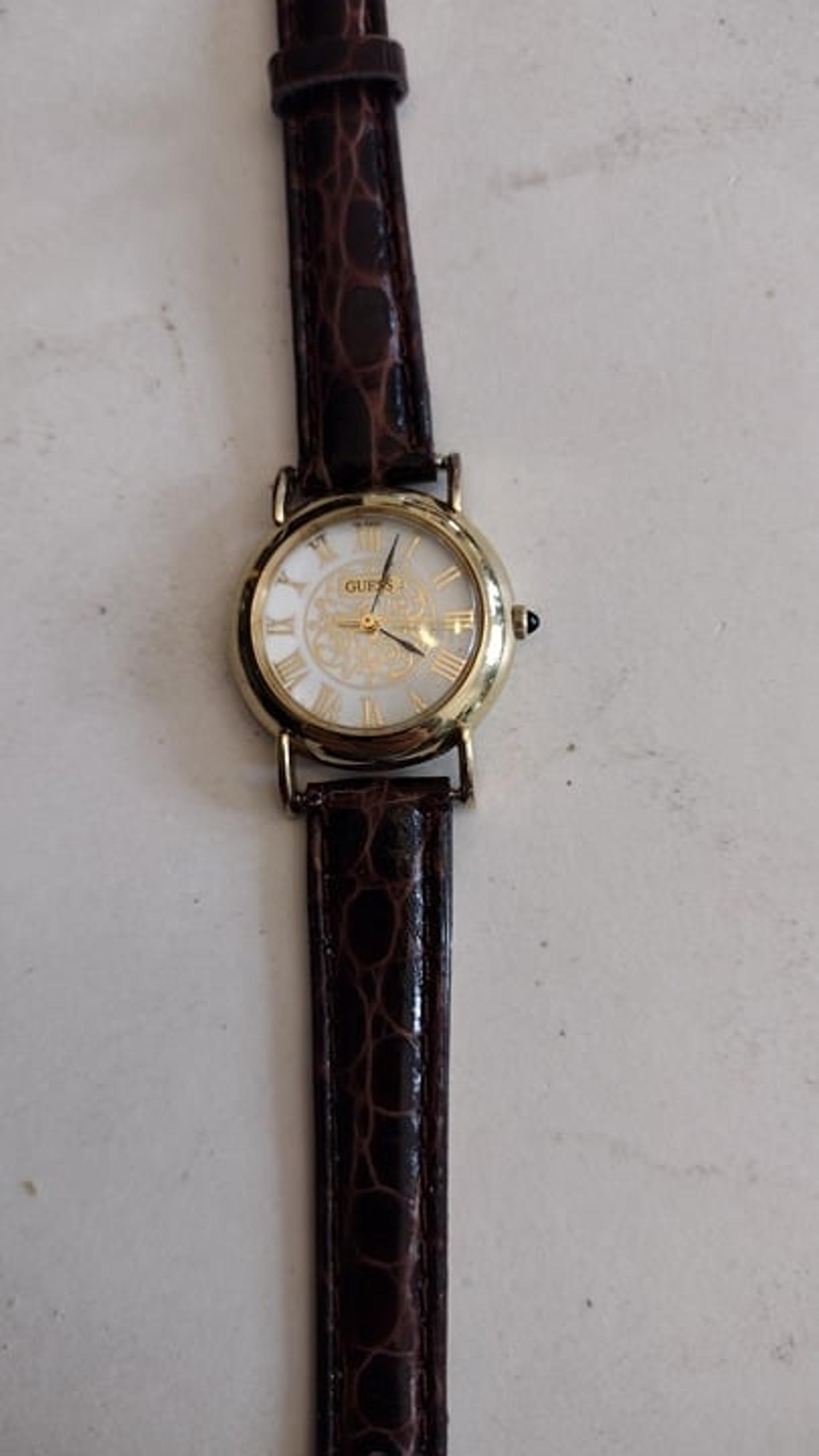 Working Vintage Guess Quartz Watch