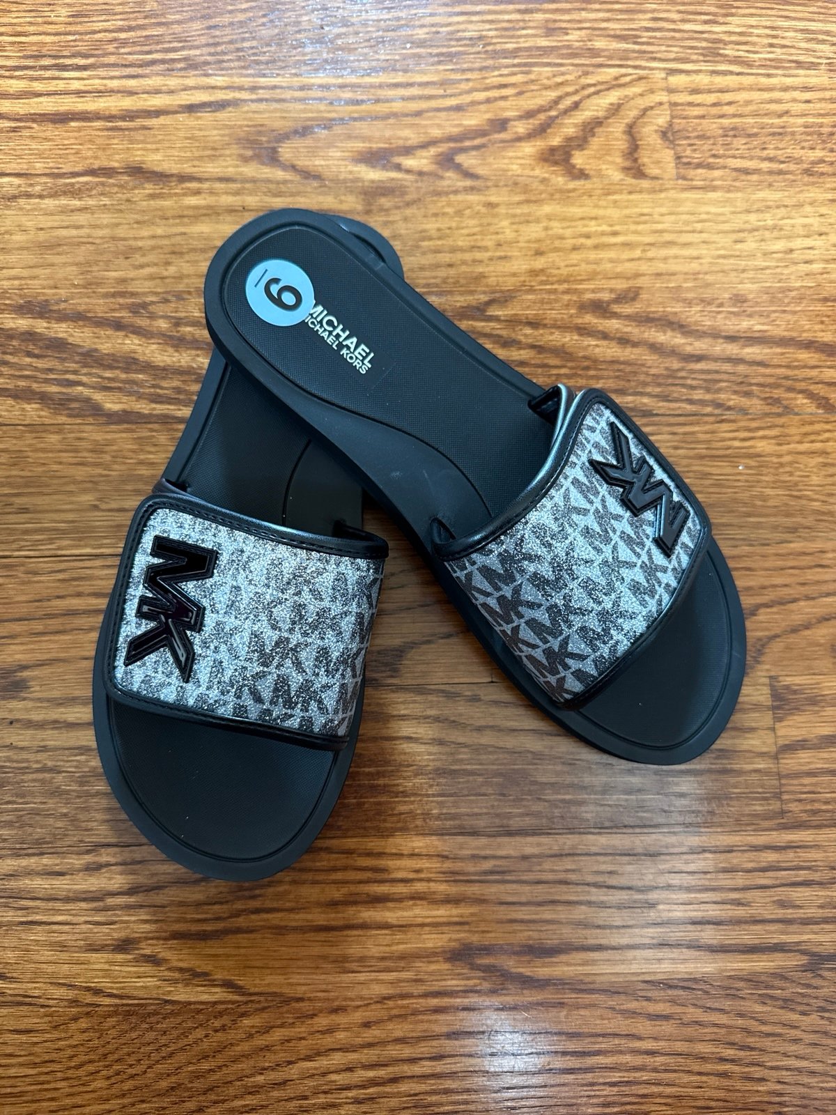 Michael Kors Slides sz 9