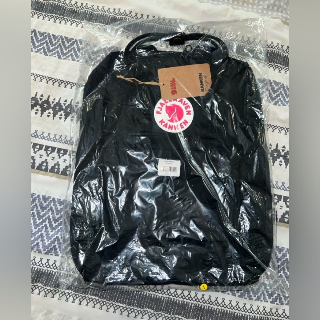 NWT Fjallraven Kanken Original Backpack Black