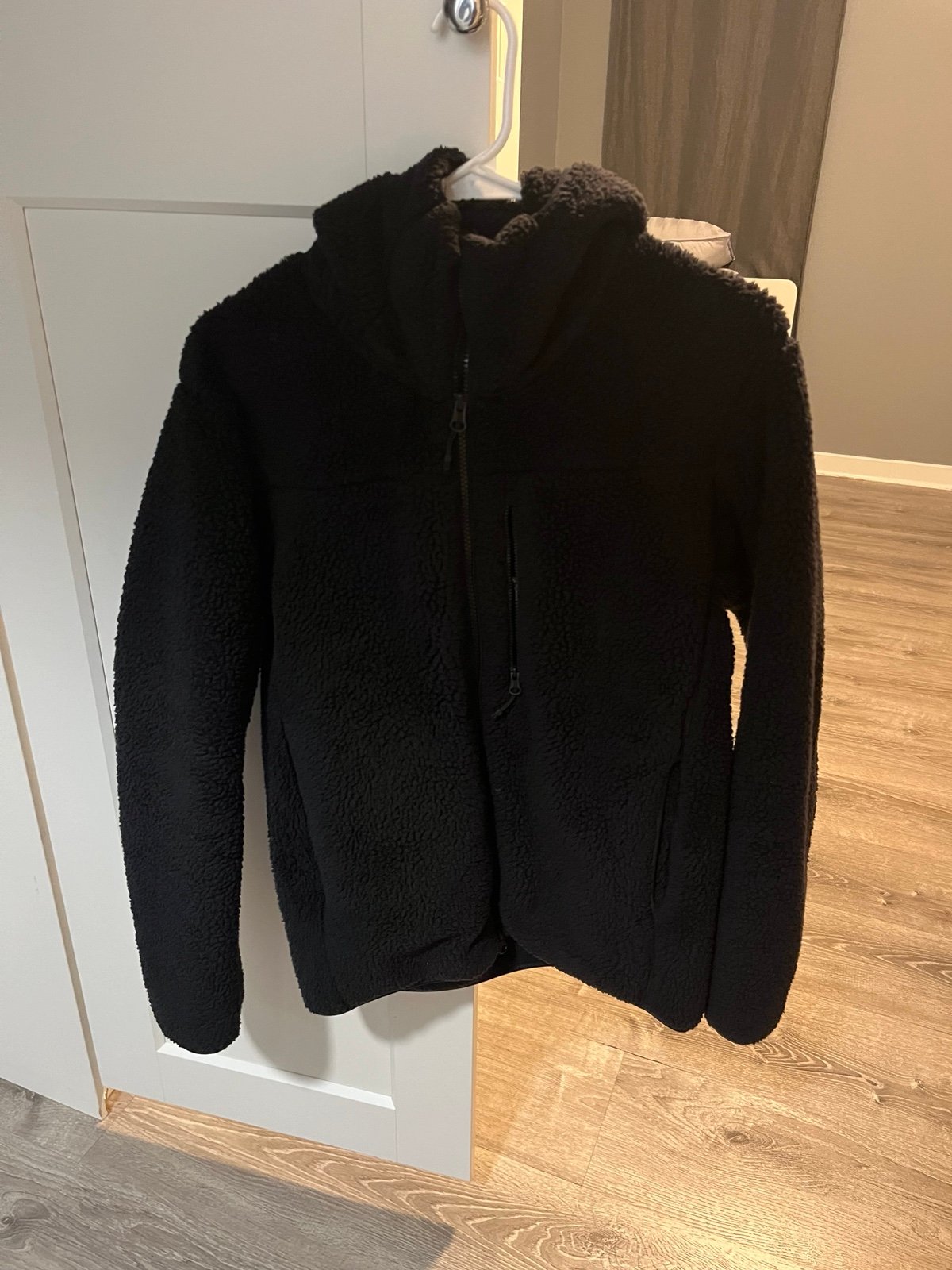 Uniqlo sweater
