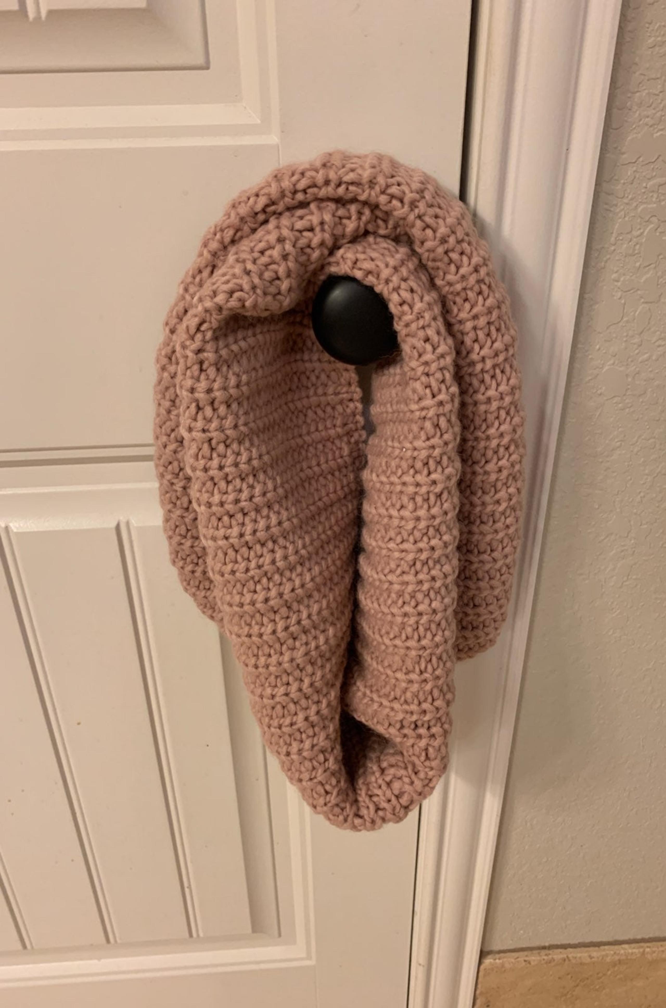 Gap knit infinity scarf rose pale pink