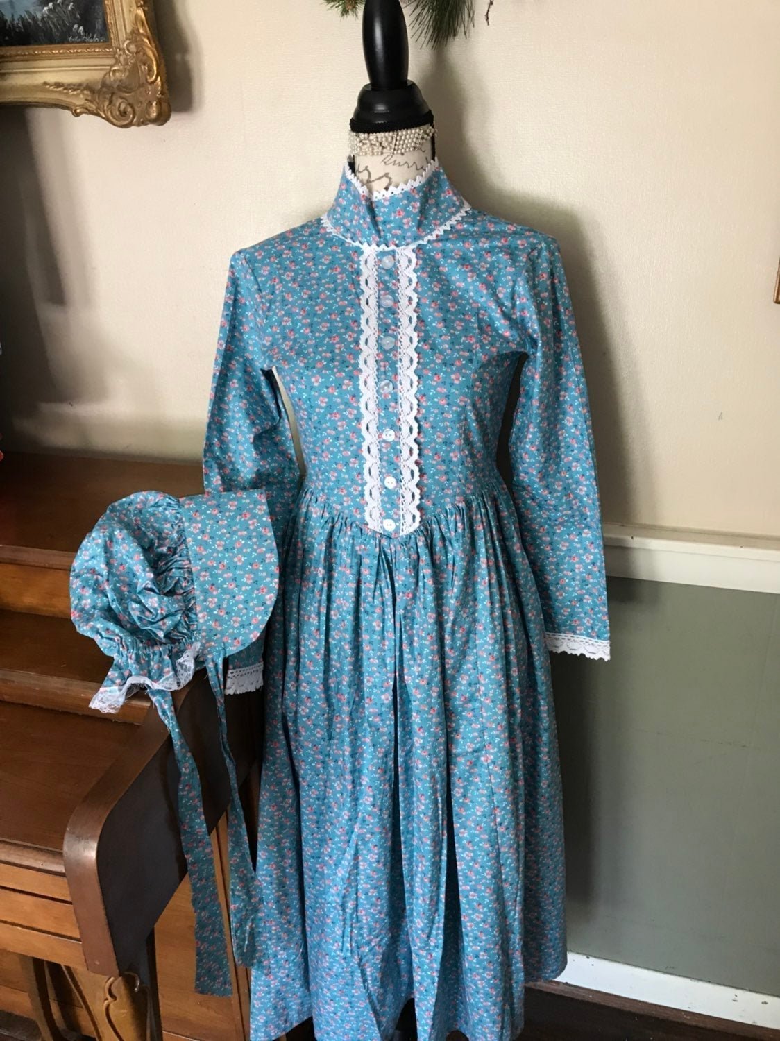 Rare Handmade Prairie Dress n Bonnet