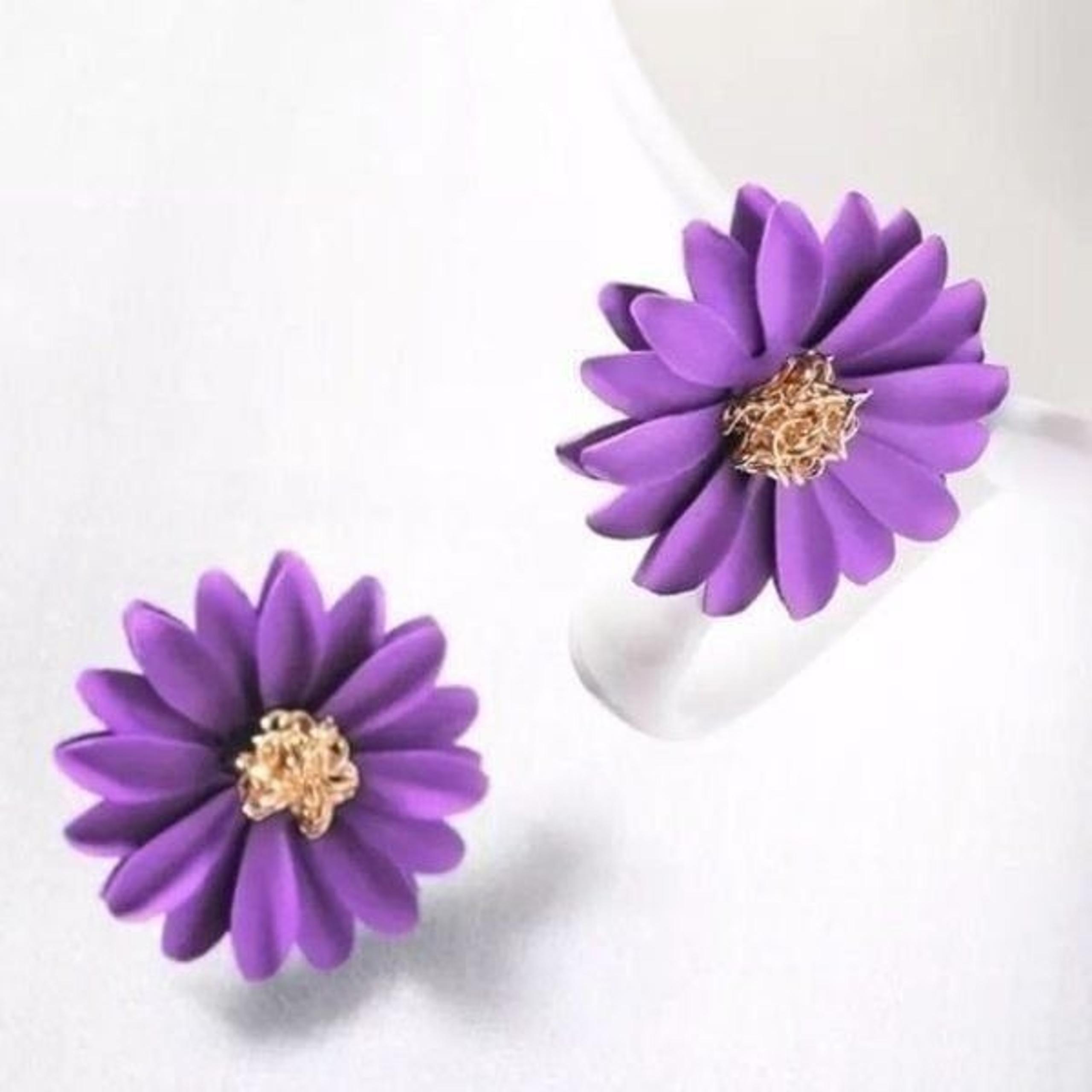 Purple Flower Stud Earrings 14K Gold Pl.