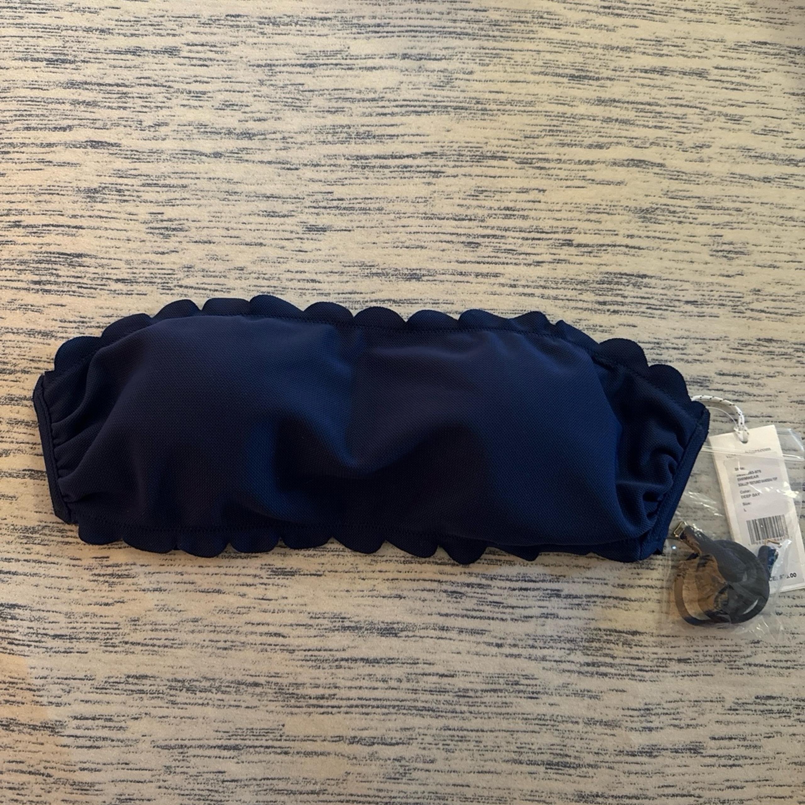 NWT Vineyard Vines Scallop Textured Bandeau Bikini Top w Strap