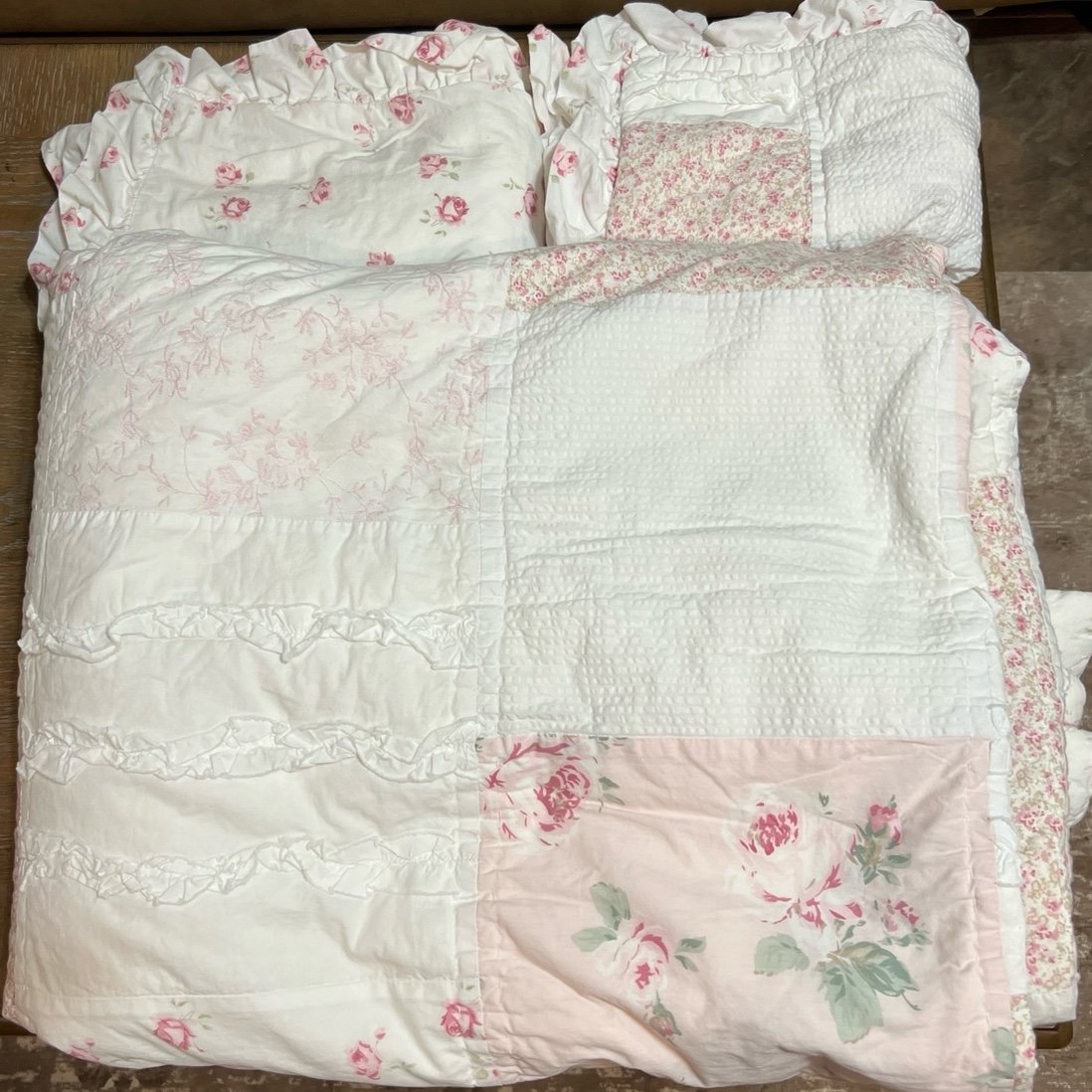 Simply Shabby Chic Rachel Ashwell Pastel Ditsy Cotton Patchwork Quilt-2 Shams