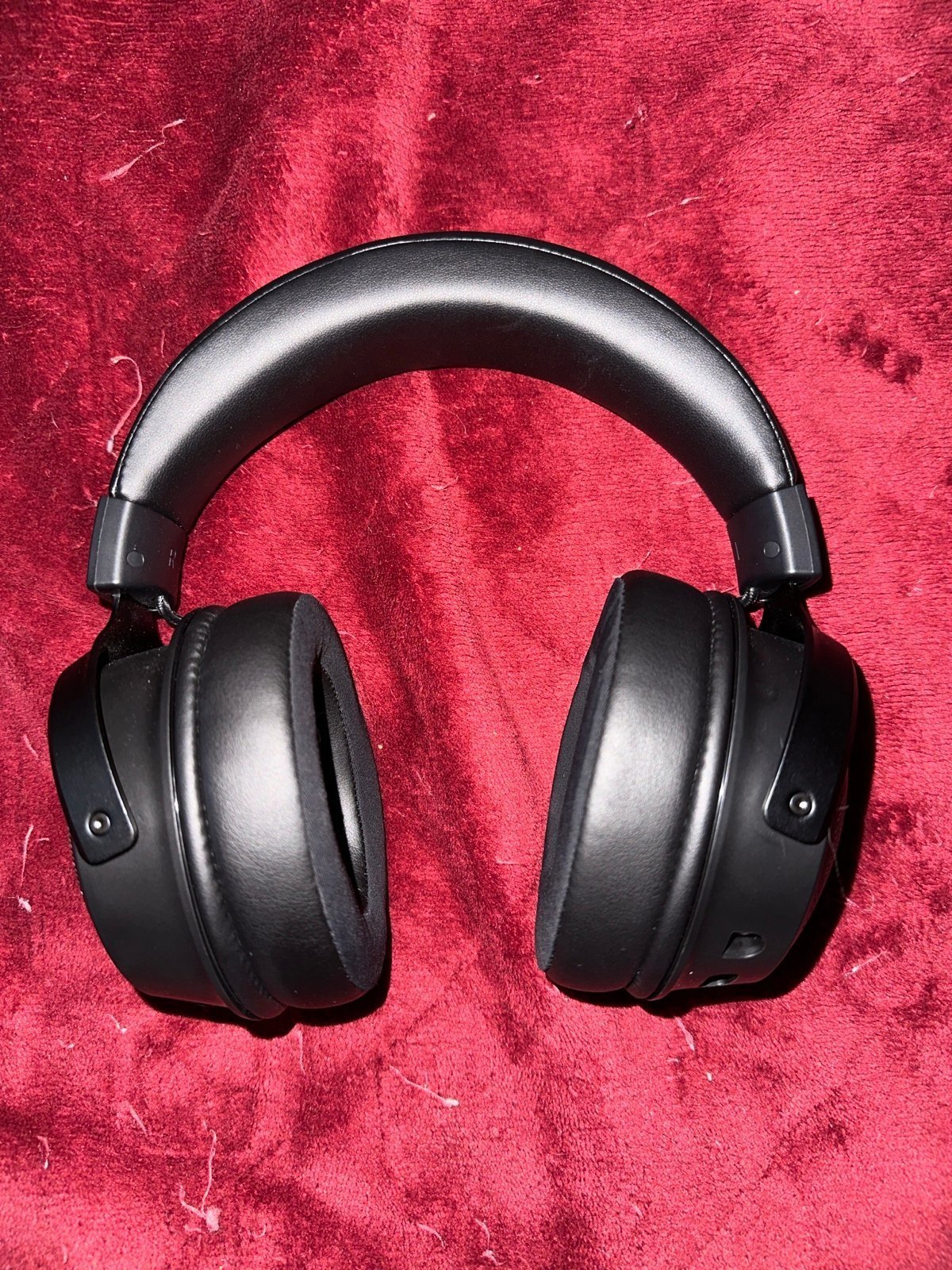 Razer Kraken V3 Pro Hypersense, and Bluetooth!