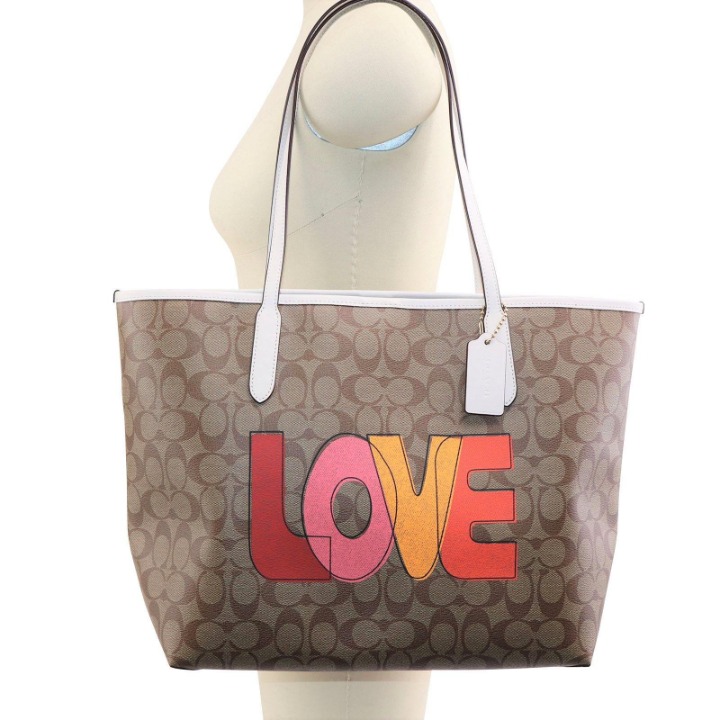 LOVE City Tote In Signature