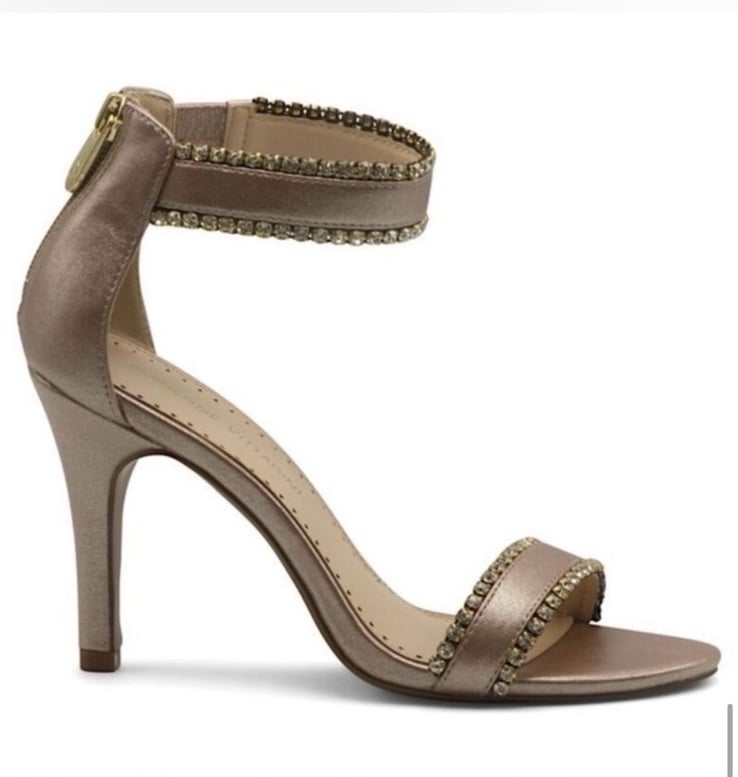 New Gold heels , woman’s size 10 by Adriane vitadinni