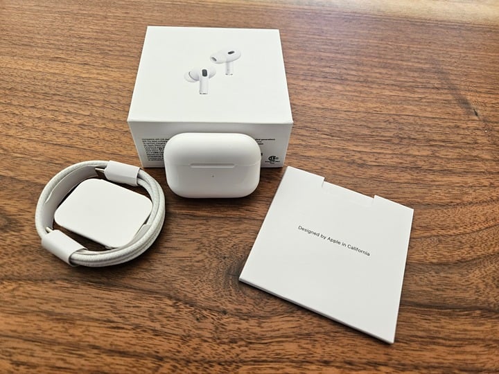 Bluetooth Earbuds - ANC - Charging MagSafe - Wireless