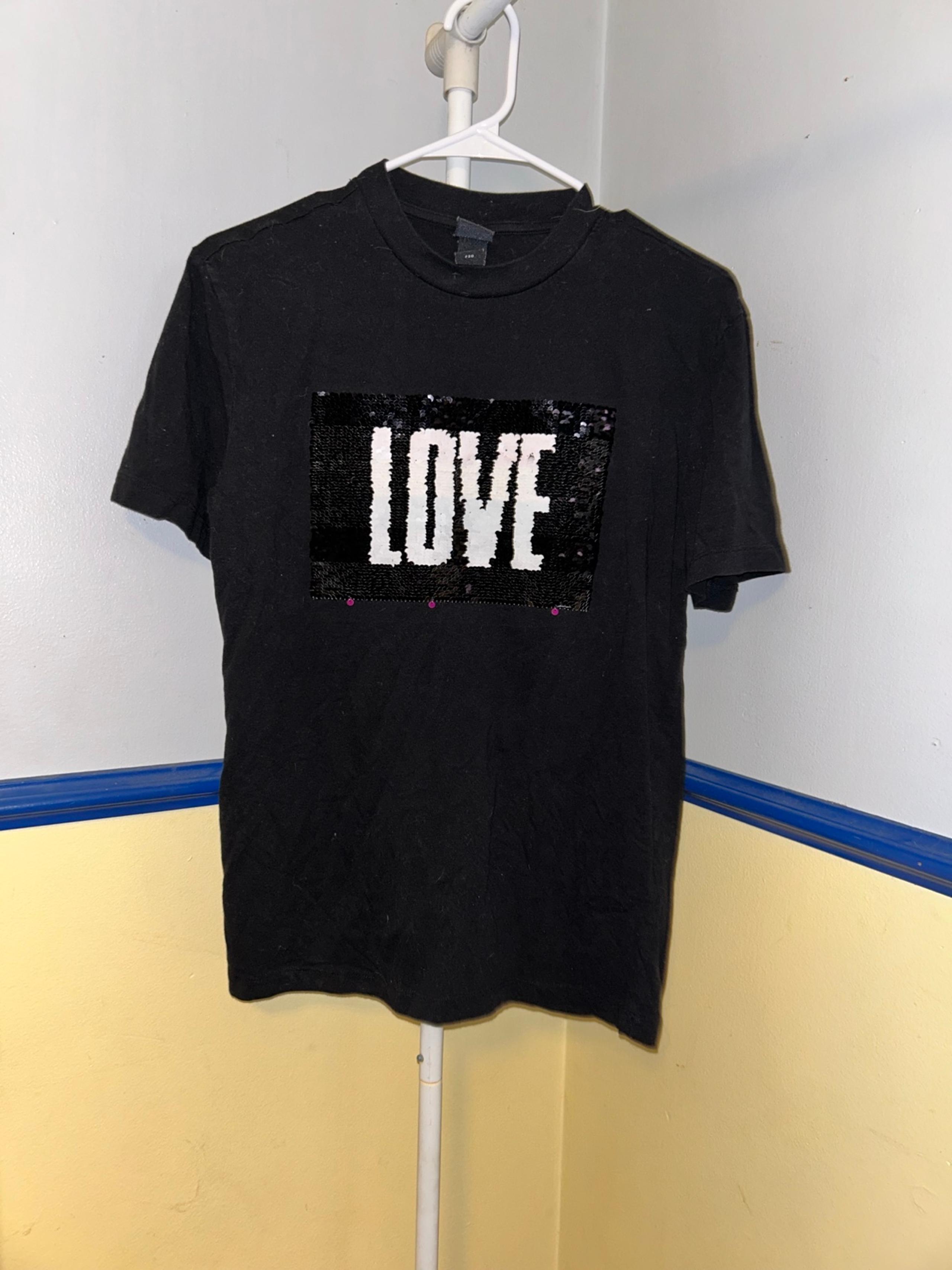 H&M Women’s XS Gay Pride Sequin Black Rainbow Short Sleeve Tee Shirt
