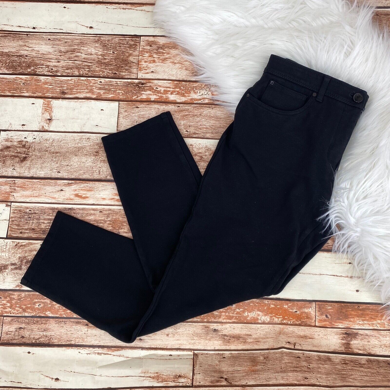 Chico's So Slimming Ponte Knit Pants Sz 0/S/4 Short Black Hidden Slimming Waist