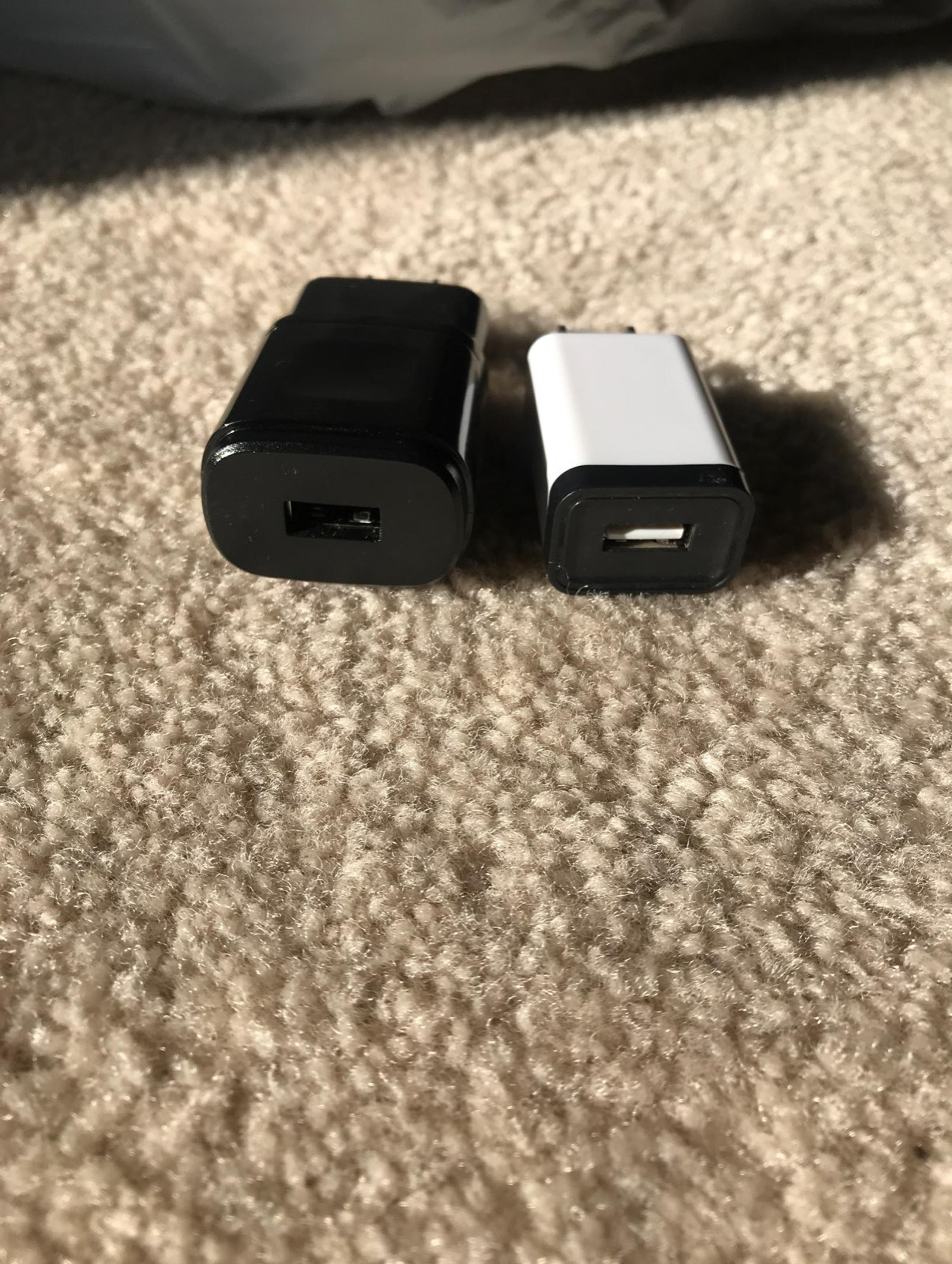 2 USB adapters