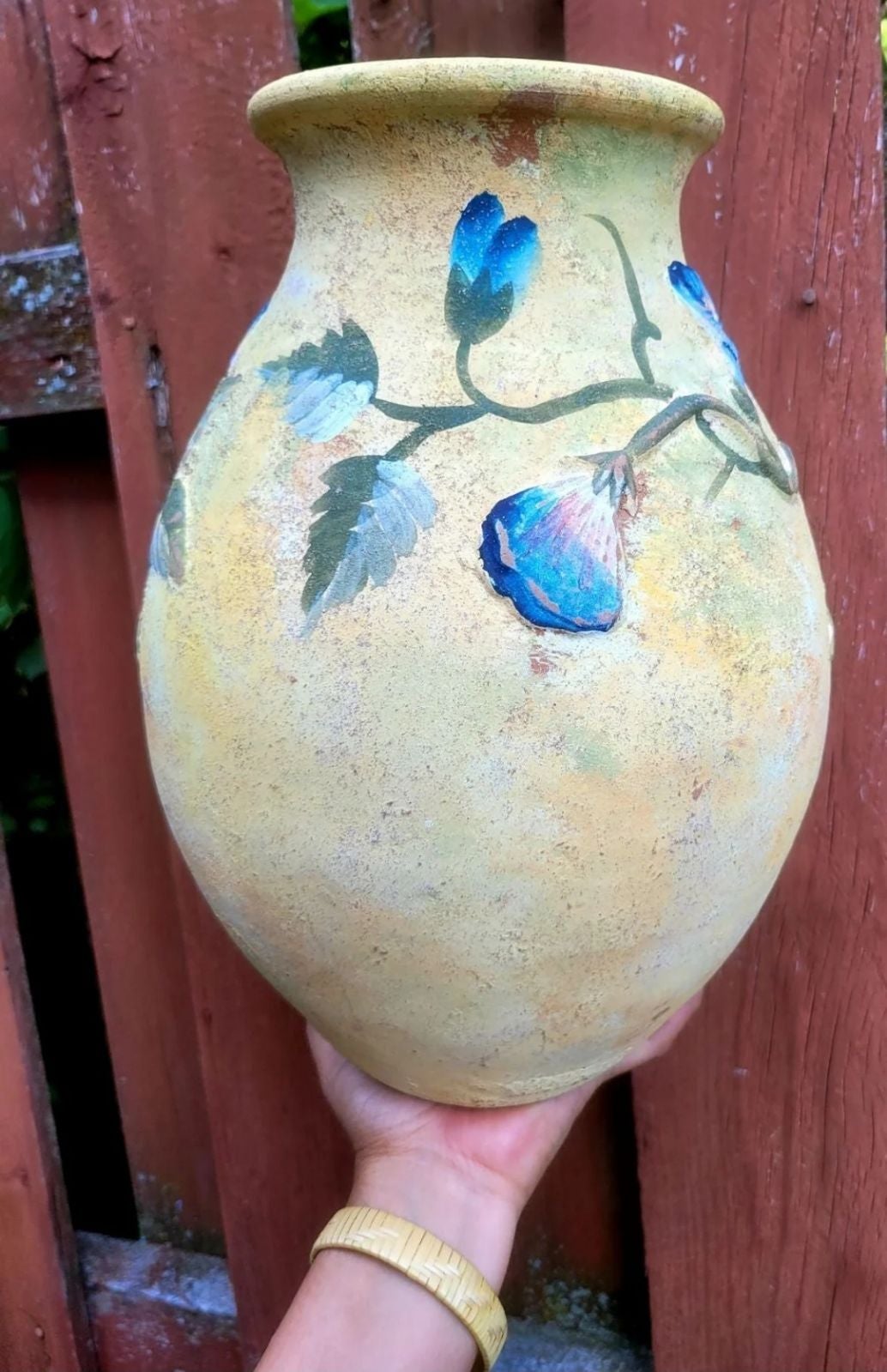 Medium Artisan Vase - 14 H so gorgeous and unique vase