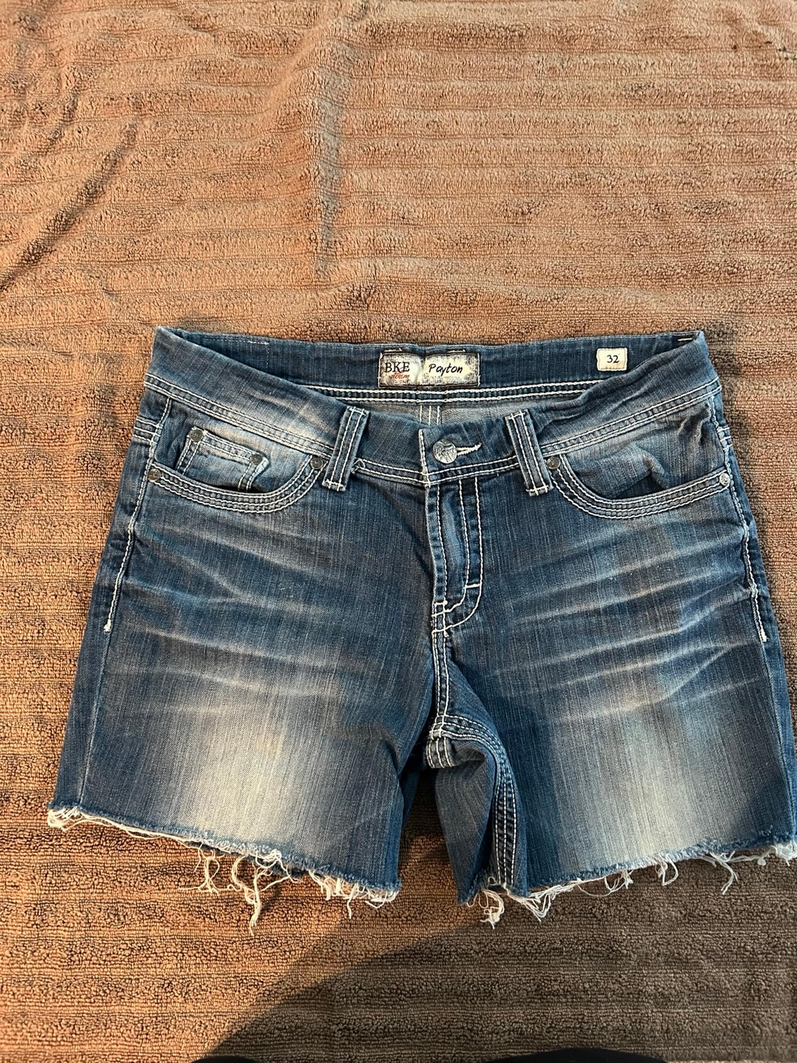 BKE denim Payton short size 32