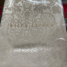 NWT Ralph Lauren Table Cloth 70X120 & 4 Napkins