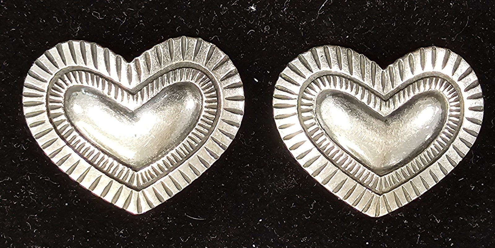 James Avery of Texas Retired Sterling Silver Heart Clip on Earrings
