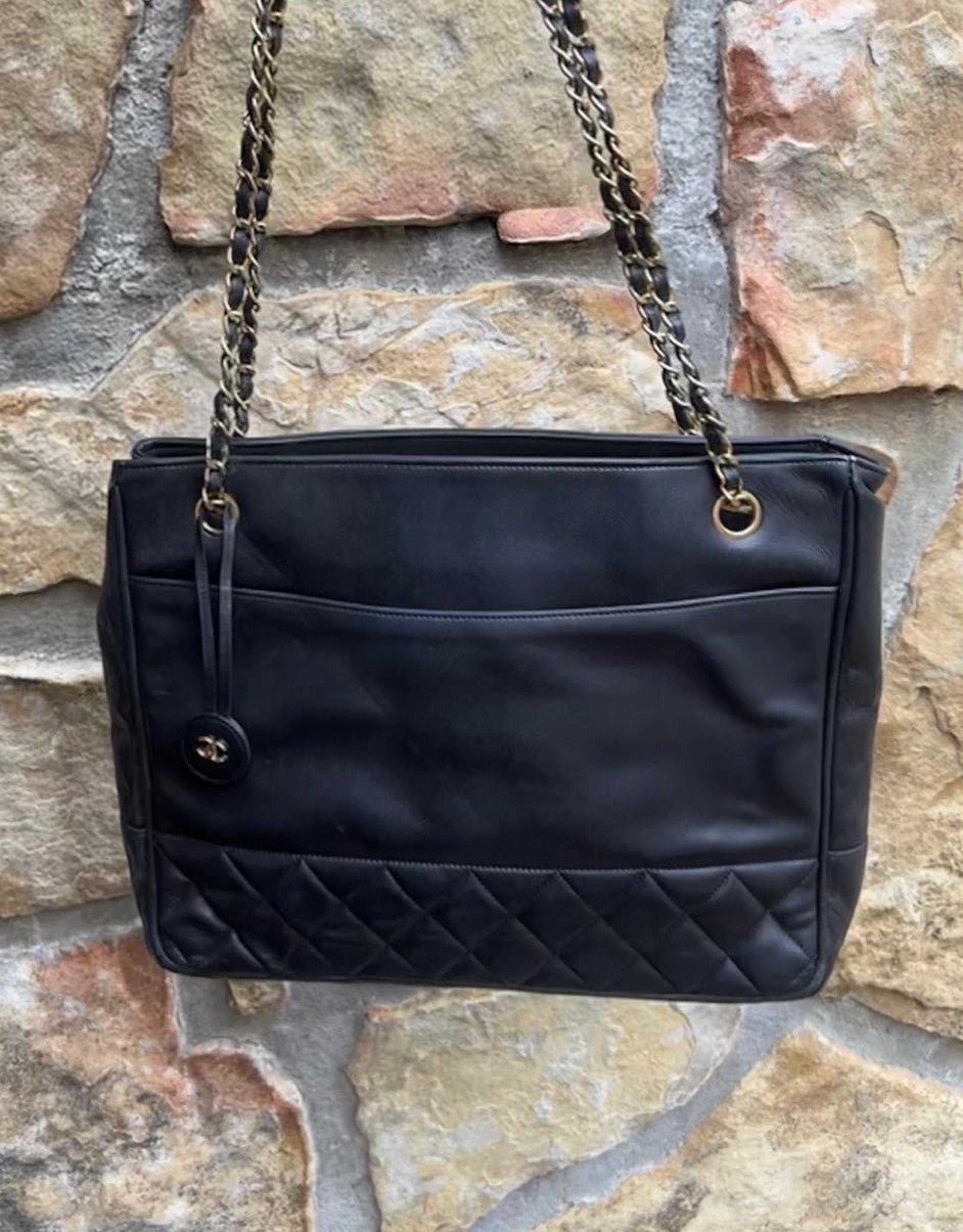 Vintage medium Lambskin shoulder bag - Chanel