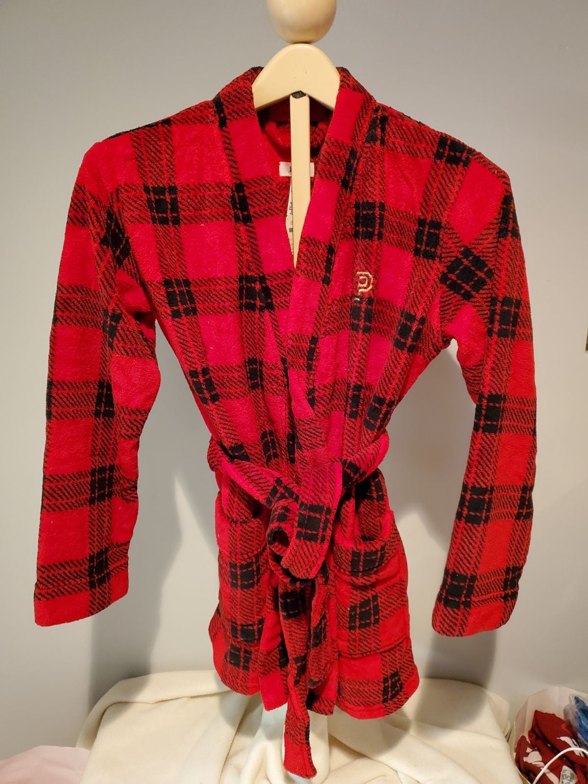 Victoria's Secret bathrobe, slippers & Love Spell Gift Set