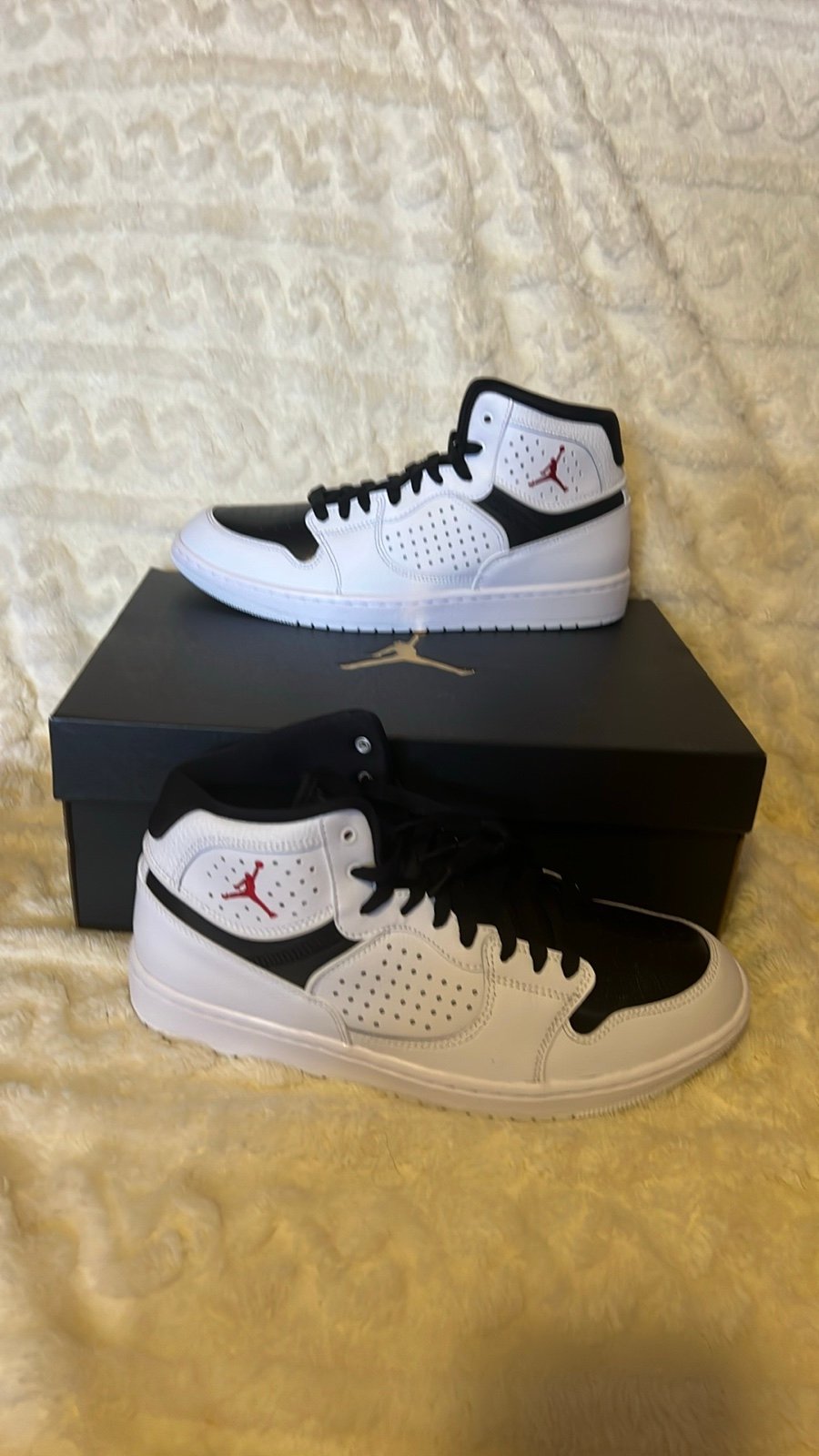 Nike Jordan Access White and Black Sneakers Size 9.5