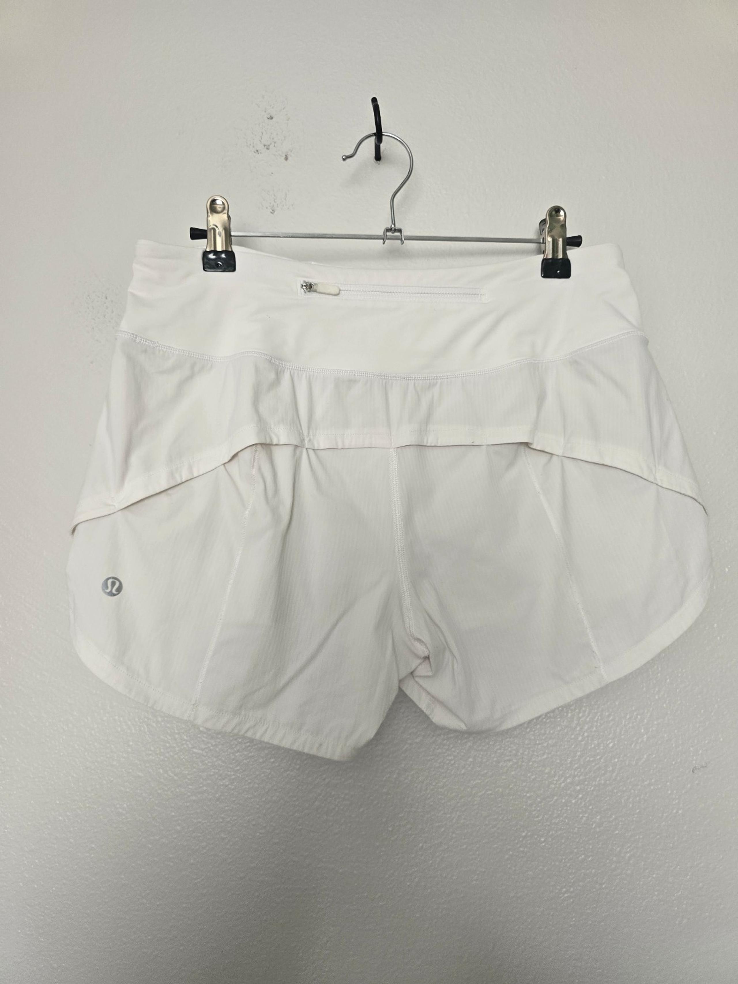 EUC Women's Lululemon Speed Up Shorts Athletic White Size 6 - lululemon athletica
