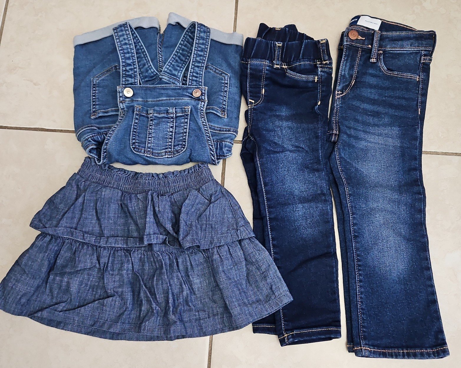 Toddler girl clothes size 3T