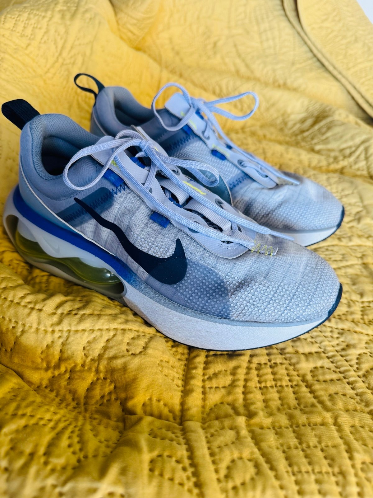 Nike Air Max 2021 Size 8 women / 6.5 youth / 6.5 men color: Ghost Ashen Slate