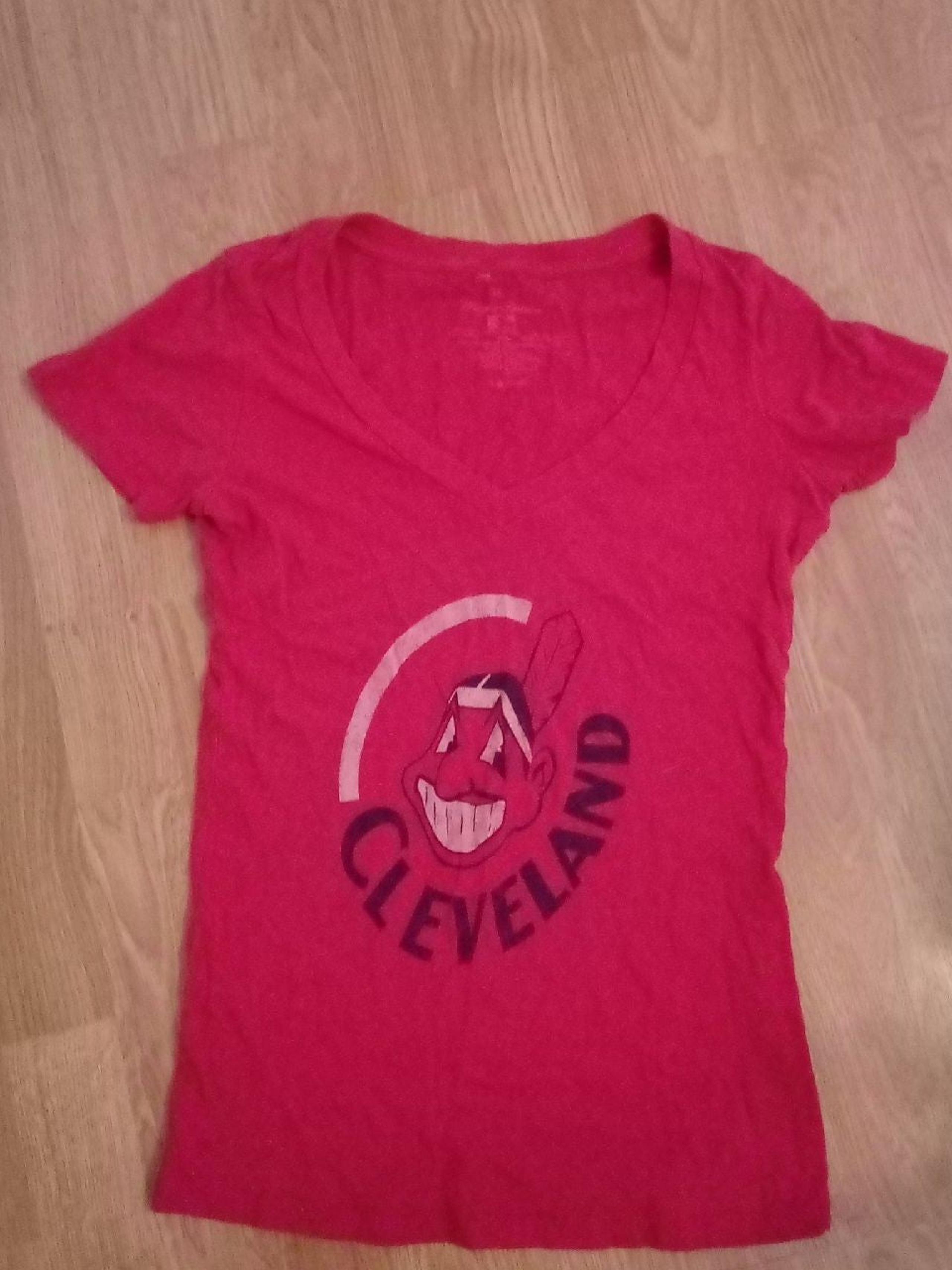 Wright Dotson sz sm Wahoo Indians tshirt