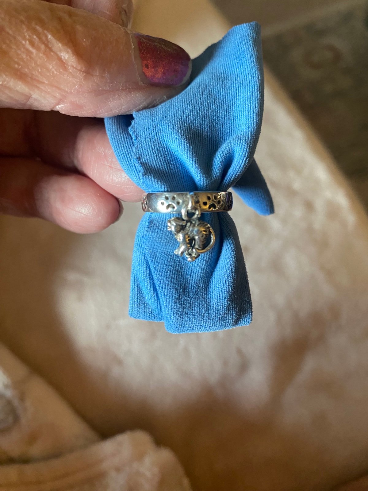 Cat ring