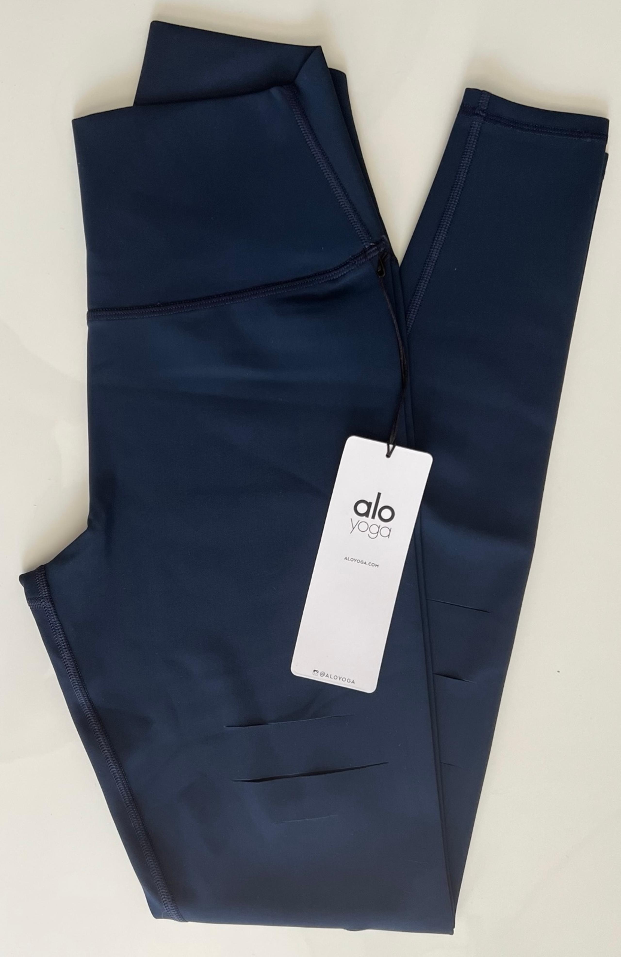 Alo High-Waist Ripped Warrior Legging - Size Small