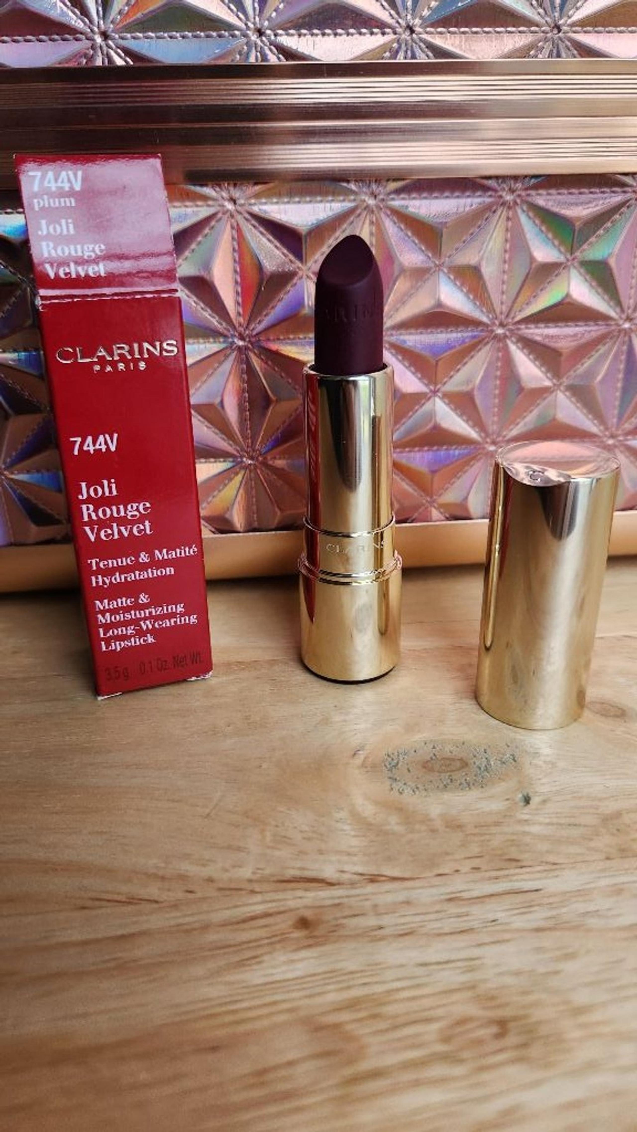 Clarins Joli Rouge Velvet Lipstick .