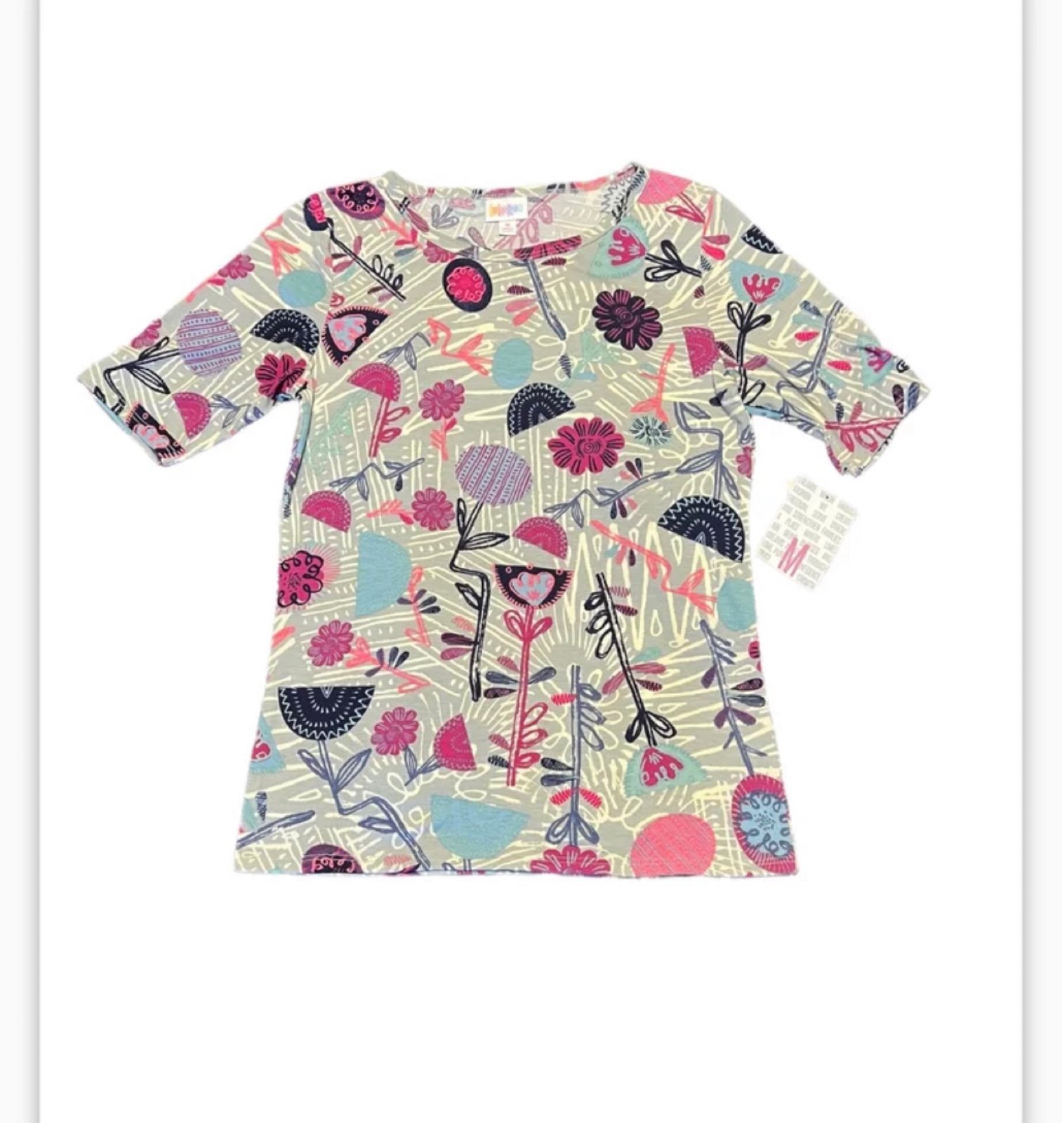 sales online Gigi LulaRoe NWT Shirt Medium Size Women sales online Gigi LulaRoe NWT Shirt Medium Size Women