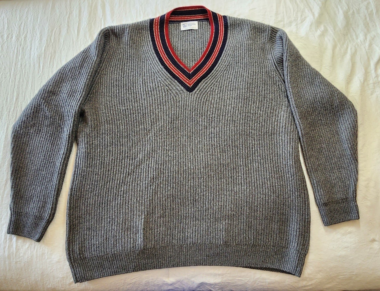johnstons of elgin sweater