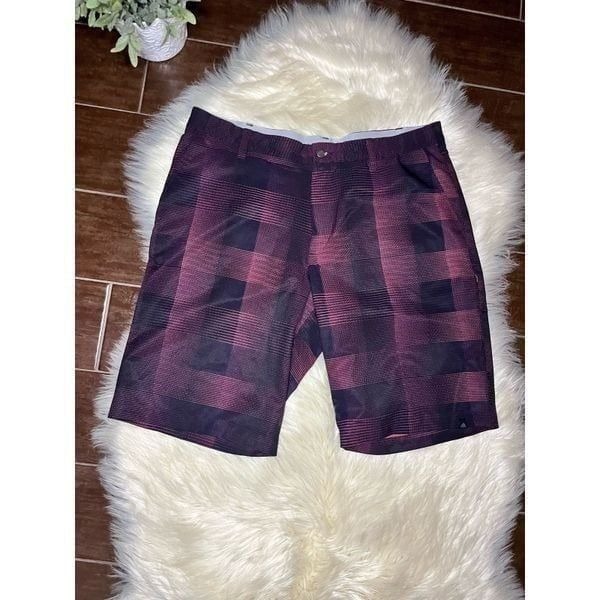 Adidas Golf Ultimate Competition fushia and black Plaid Shorts sz 36