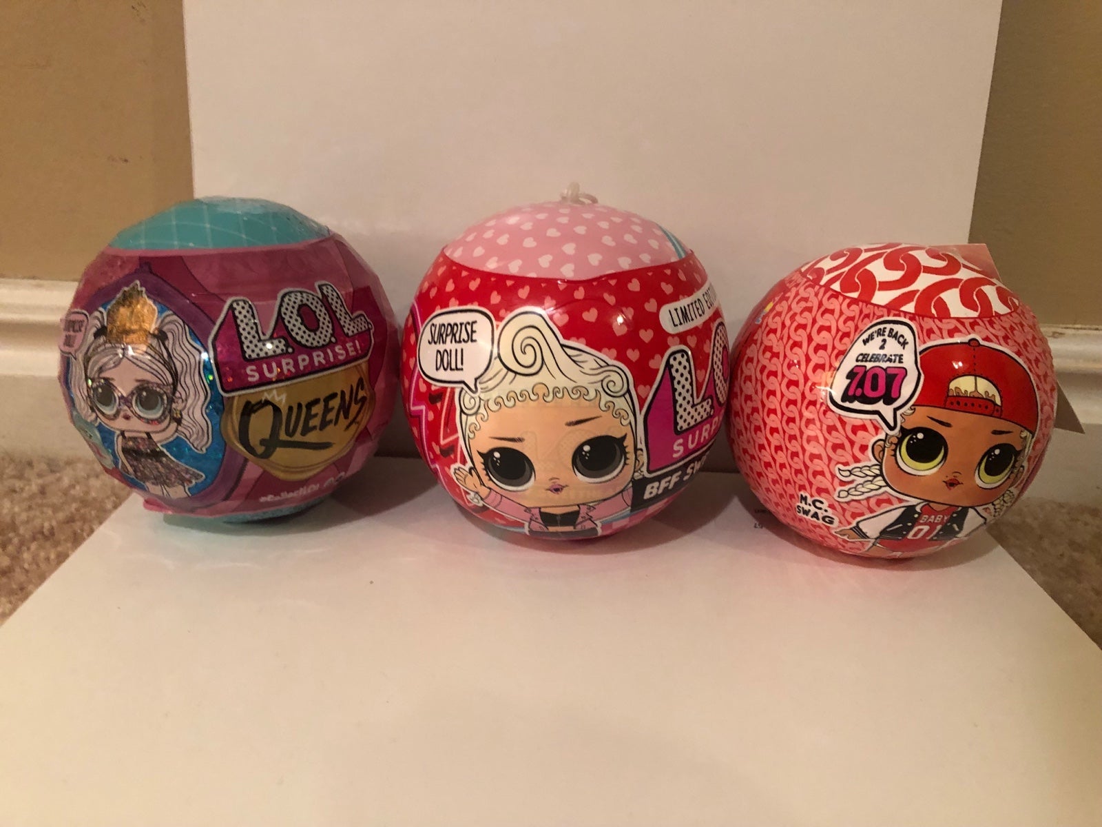 3 LOL Surprise Dolls